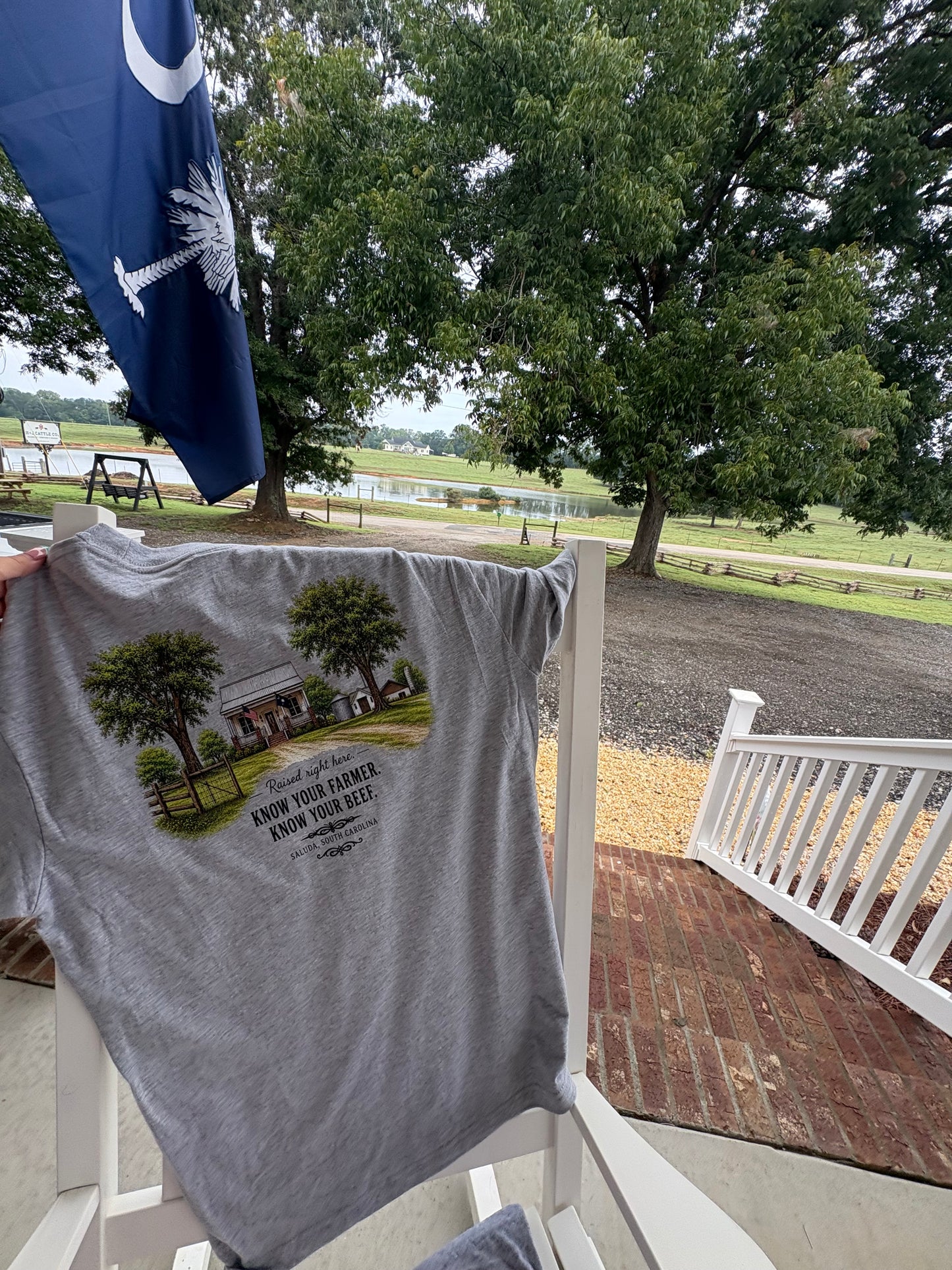 Men's Grey H+J Colored Print Raised Right Here Farm Scene T Shirt
